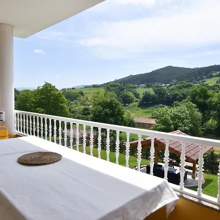 Amplia Casa Con Piscina Y Zona De Juegos Дом отдыха