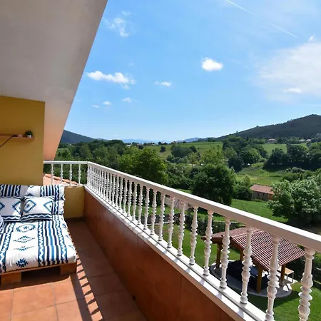 Дом отдыха Amplia Casa Con Piscina Y Zona De Juegos Villabanez (Cantabria)
