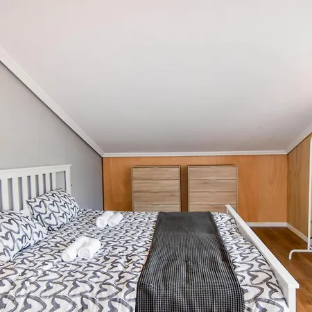 Amplia Casa Con Piscina Y Zona De Juegos Дом отдыха *