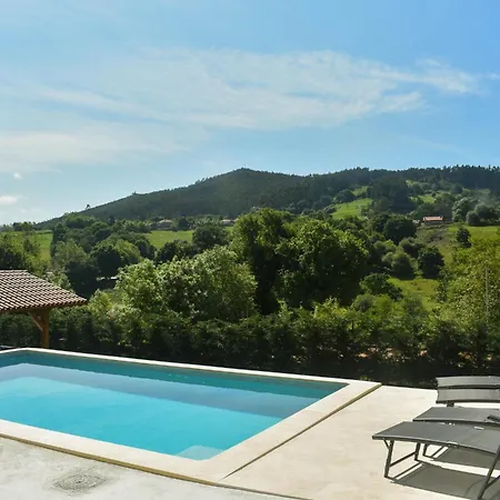 Amplia Casa Con Piscina Y Zona De Juegos Дом отдыха *